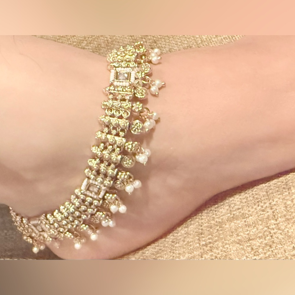 Gold and Pearl Anklet